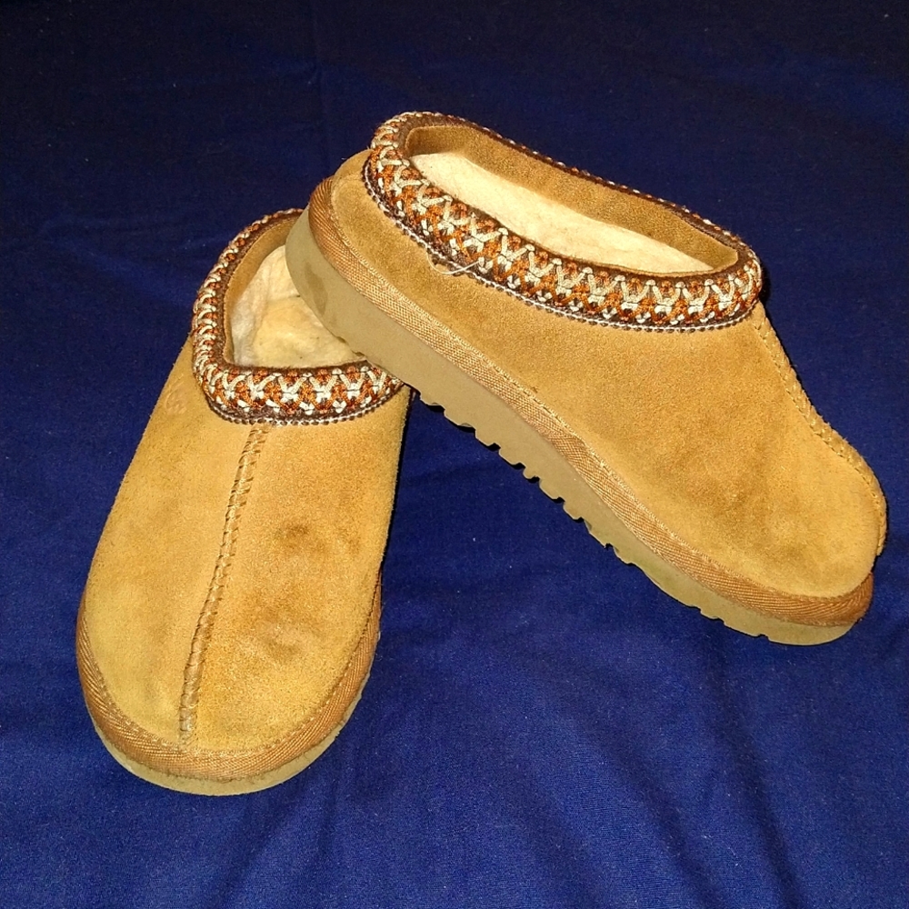 Toddler Ugg slides